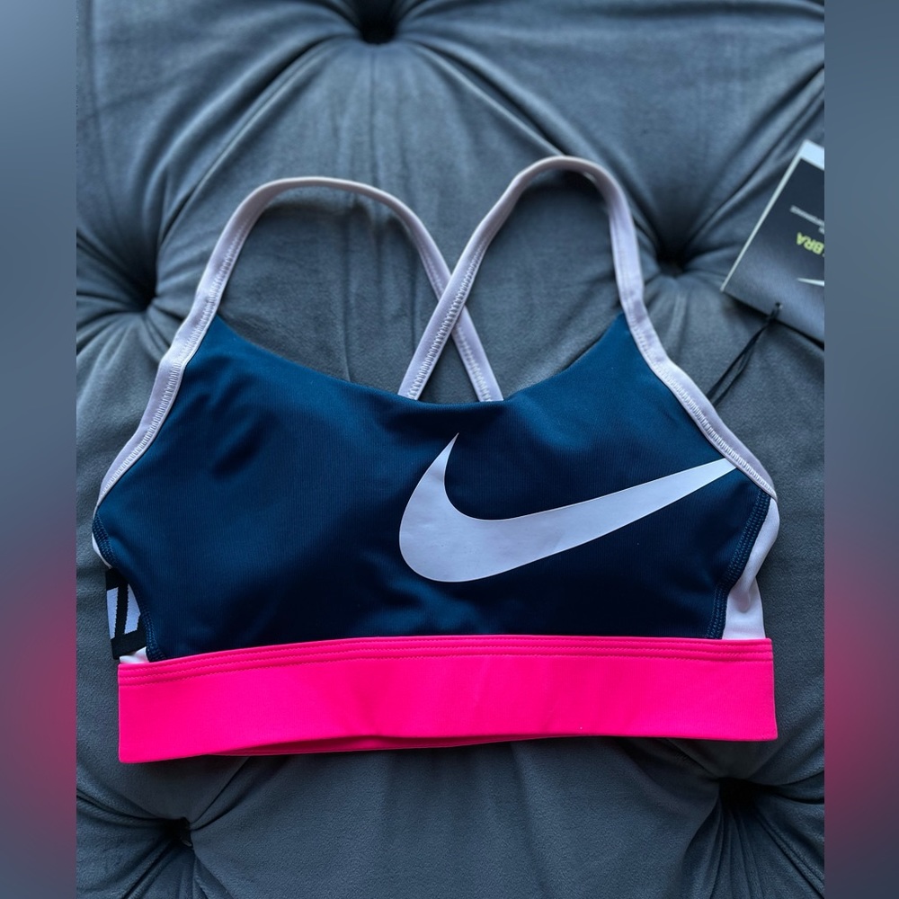 NWT NIKE INDY STRAPPY BRA